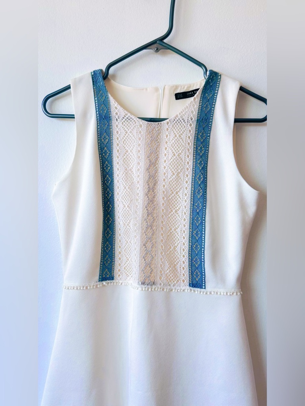ZARA Sleeveless White Dress with Blue Lace Trim size S - Picture 3 of 7